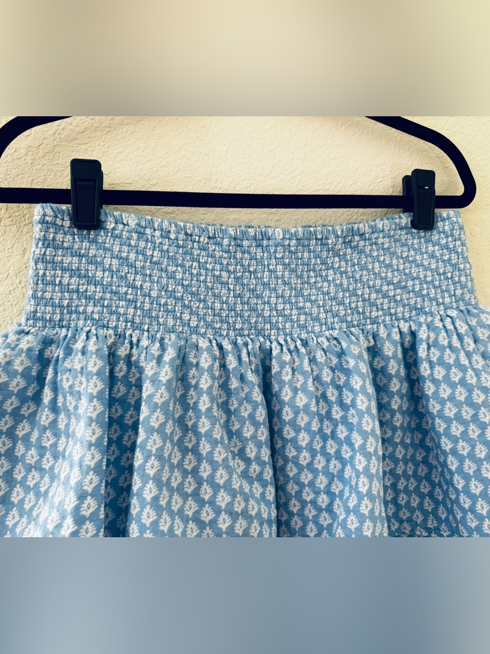 Vineyard Vines Martha’s Vineyard Smocked Waist Cotton Tiered Skirt - Picture 3 of 8